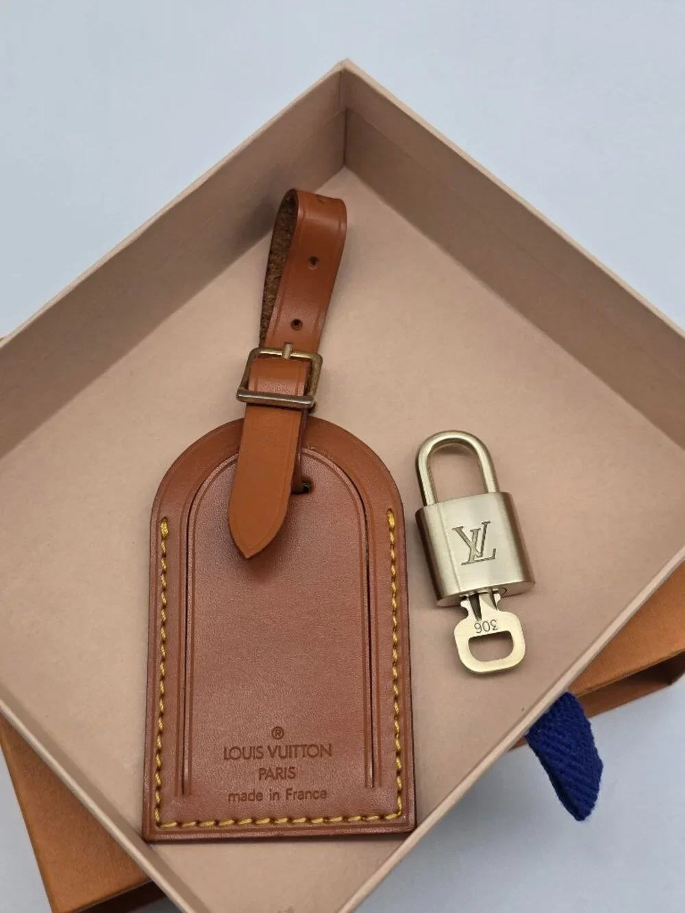 Authentic Louis Vuitton LV Large Brown Luggage Tag Gold Padlock Key w/ Box